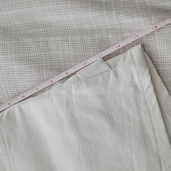 BLDWN cream/white high rise shorts NWT - Picture 12 of 12